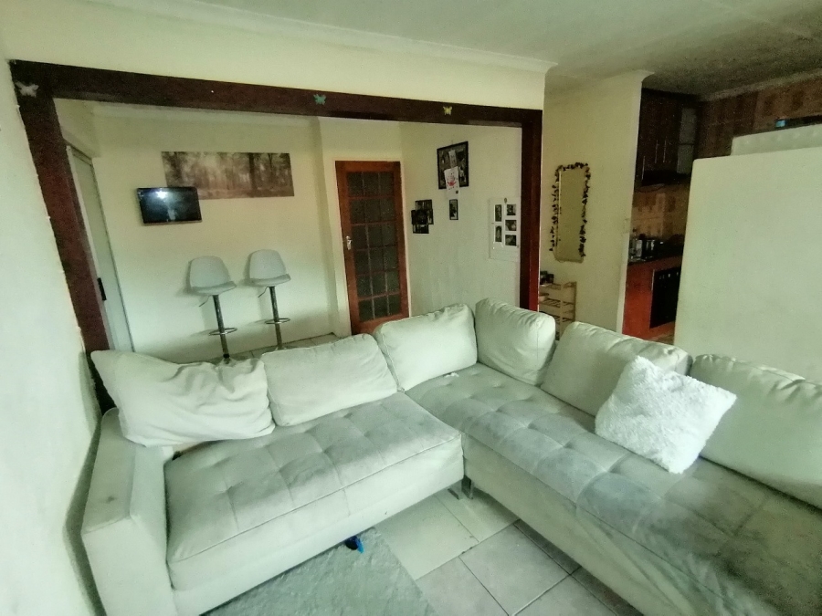 3 Bedroom Property for Sale in Ekuphumleni Western Cape